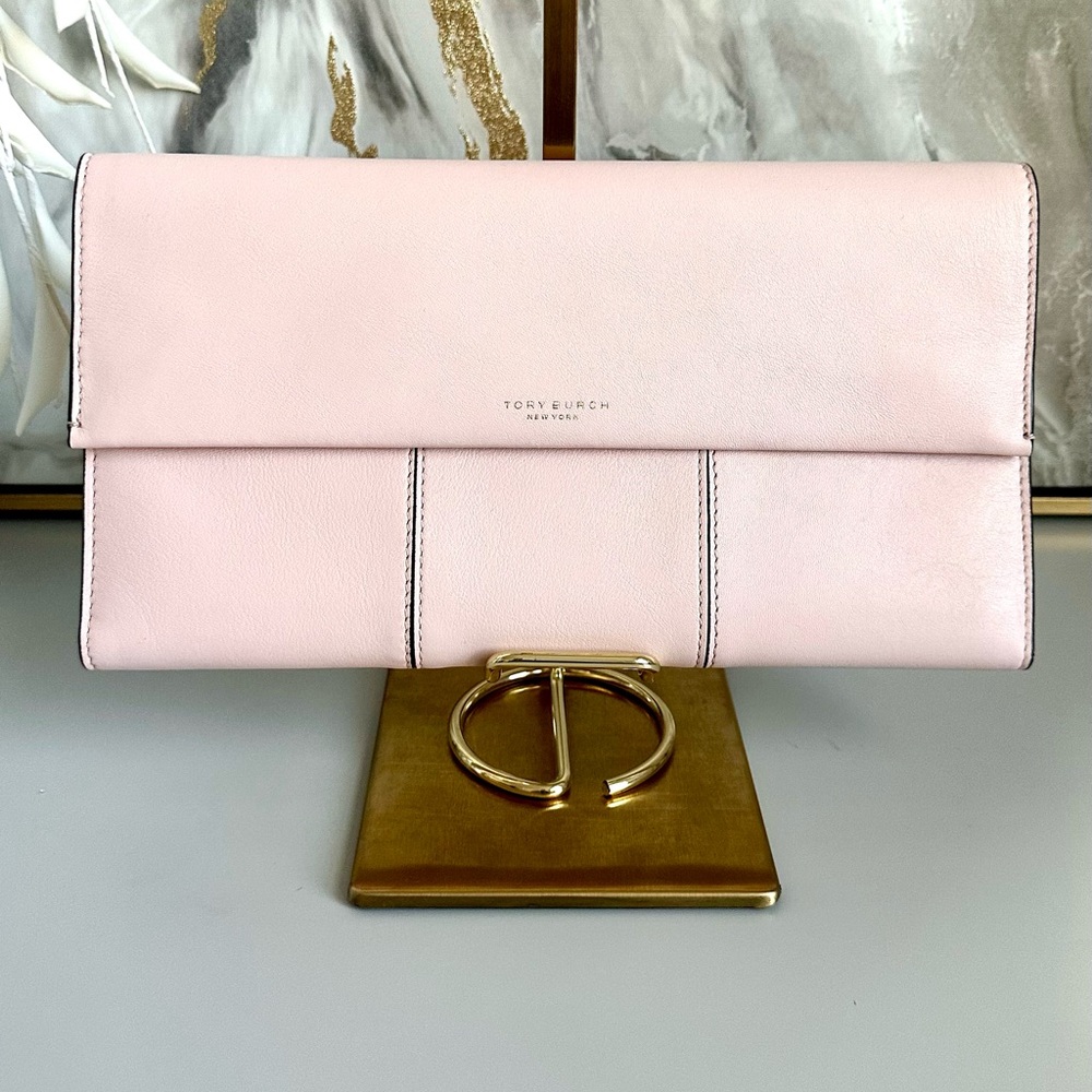 EUC Tory Burch Block T Travel Clutch